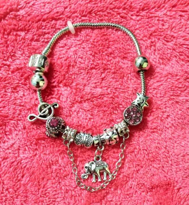 Bracelet%20With%20Multiple%20Charms%20Bracelet%20For%20Women%2019cm%20-%20Image%202