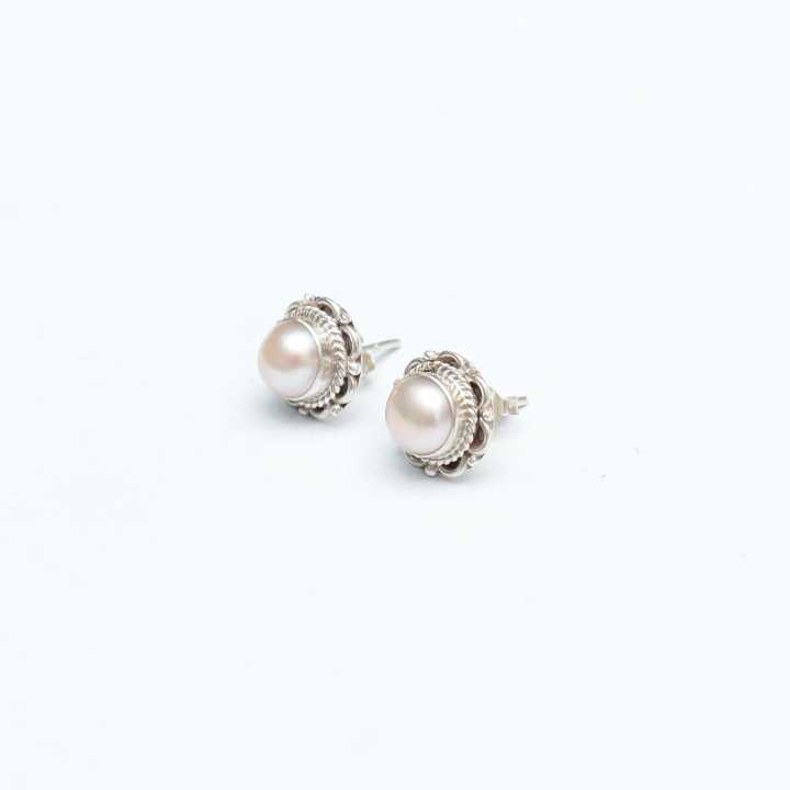 925%20Sterling%20Silver/%20Pure%20Silver%20Pearl%20Stud%20Earrings%20For%20Unisex%20-%20Image%203