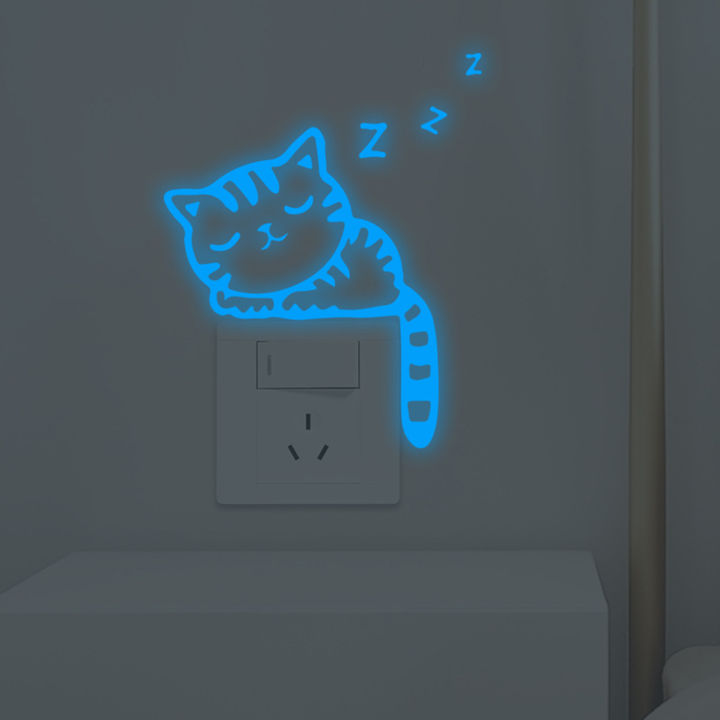 Switch%20Sticker%20Glow-in-the-dark%20Non-fading%20Night%20Indication%20Cartoon%20Sleepy%20Cat%20Switch%20Sticker%20for%20Living%20Room%20-%20Image%204