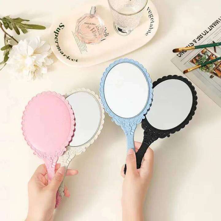 Creative%20Retro%20Makeup%20HD%20With%20Handle%20Women%20Bathroom%20Plastic%20Patterned%20Make%20Up%20Mirror%20Portable%20Handheld%20Antique%20Vanity%20-%20Image%205