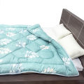 Elegant Floral/Sirak Print Quilted Fiber Medium Size Washable Blanket (2.5 kg). 