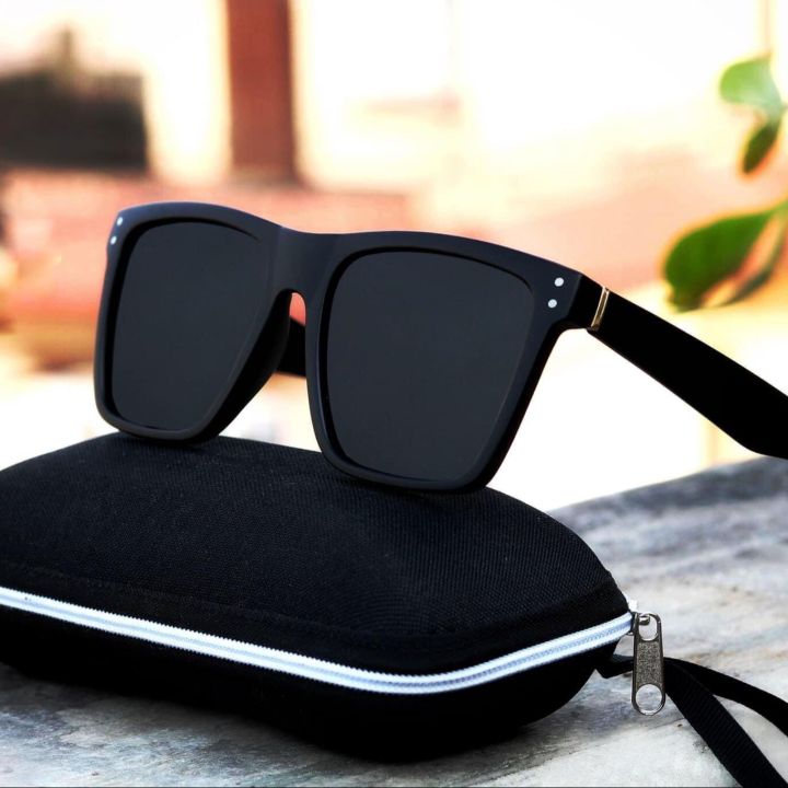 New Fashionable Square Black Lens Sunglasses with Carbon Fiber Frame for Men - Elegant Eyewear with Free Chain Cover