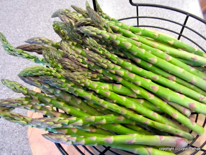 1%20Packet%20Asparaus(Kurilo)%20Loose%20Seeds(30-50%20Seeds)%20-%20Best%20For%20Kitchen%20-%20Image%203