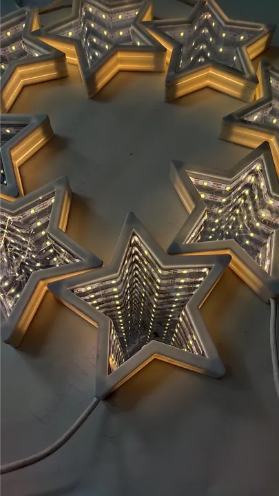 LED%20Star%20Infinity%20Mirror%20Decorative%20Hanging%20Light%20-Set%20of%208%20Stars%20-%20Image%208