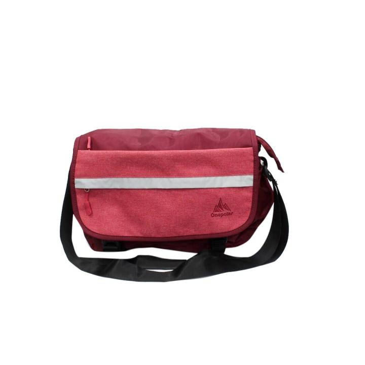 One%20Polar%205713%20Red%20Unisex%20Side%20Bag%20-%20Image%203