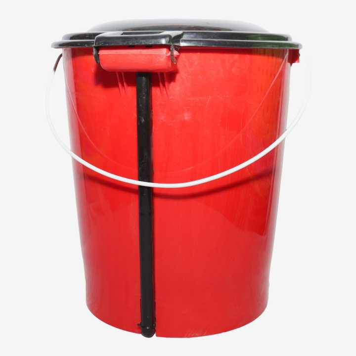 Red%20Colour%20Plastic%20Portable%20Dustbin%20-%20Image%204