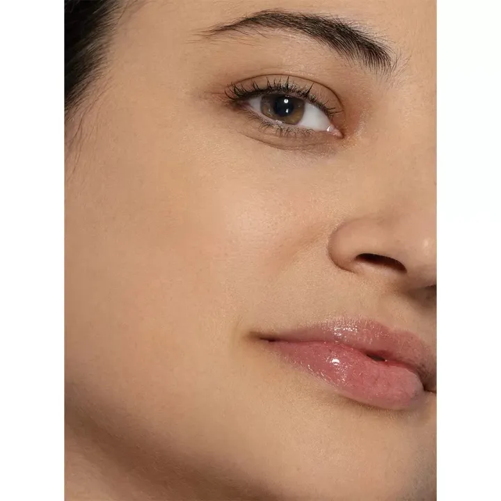 Milani%20Conceal%20+%20Perfect%202%20In%201%20Foundation%20+%20Concealer%20(03%20Light%20Beige)%20-%20Image%204