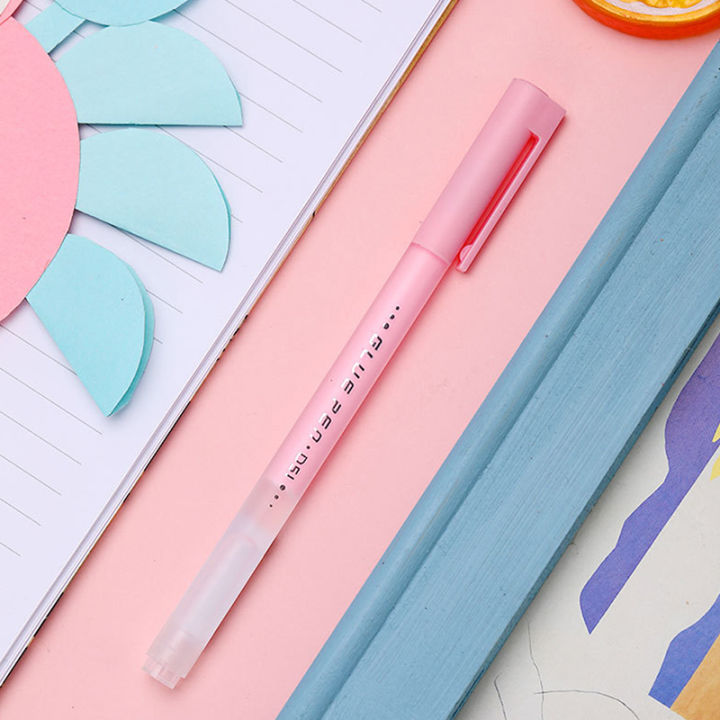 Solid%20Glue%20Stick%20Pen%20Shape%20Candy%20Color%20Quick-drying%20High%20Viscosity%20Creative%20Students%20Stationery%20Junna%20-%20Image%204