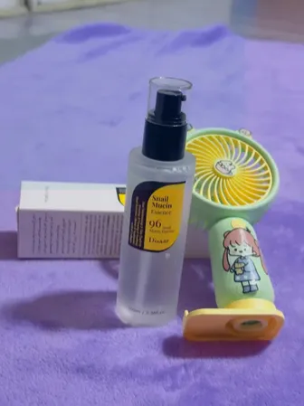 Disaar%20Snail%20Mucin%20Essence%20Serum%20100ml:%20A%20Powerful%20Skincare%20Solution%20for%20Radiant%20and%20Healthy%20Skin.%20-%20Image%203