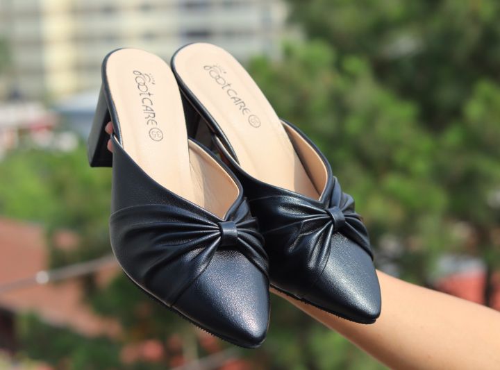 2024%20New%20Genuine%20Leather%20Mules%20Slippers%20Pointed%20Toe%20Thick%20Med%20Heels%20Slippers%20Pleated%20Ladies%20Summer%20Shoes%20-%20Image%202