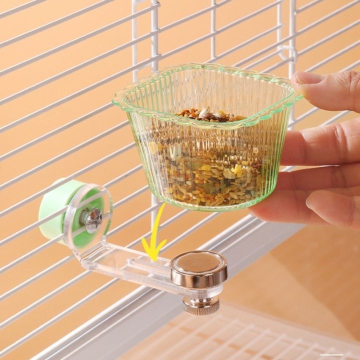 New%20Magnetic%20Base%20Parrot%20Feeder%20Transparent%20Spill-proof%20Bird%20Feeding%20Bowl%20Plastic%20Tip-proof%20Pet%20Food%20Container%20Cage%20Accessories%20-%20Image%208