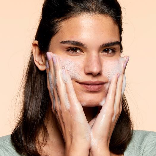 Oriflame%20Pure%20Skin%20Deep%20Cleanse%20Face%20Wash%20(41671)%20-%20Image%203