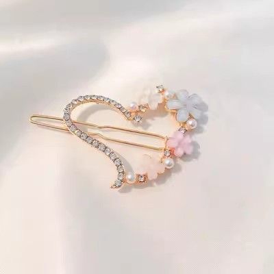 4%20Piece%20Set%20Korean%20Hair%20Clips%20For%20Girls,%20Fancy%20Bling%20Lady%20Girls%20Hair%20Accessories%20Pearl%20Resin%20Acrylic%20Hair%20Clips%20Rhinestone%20Set%20-%20Image%208