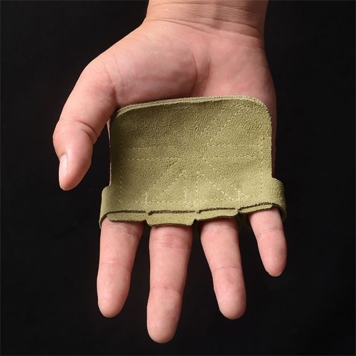 1Pair%20Durable%20Body%20Building%20Dumbbell%20Half%20Finger%20Pull-Ups%20Training%20Protection%20Gloves%20Hand%20Grips%20Gloves%20Gym%20Hand%20Grip%20Hand%20Gloves%20-%20Image%207