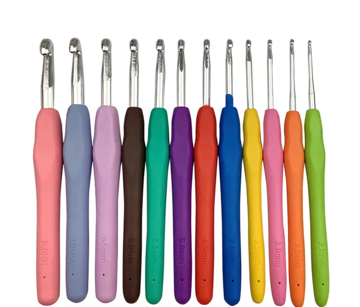 Crochet%20Hook%20Knitting%20Needle%20Set.%201%20Piece.%20Multicolored%20Rubber%20Handle%20Aluminum%20Body.%202%20MM%20TO%2010%20MM%20-%20Image%202