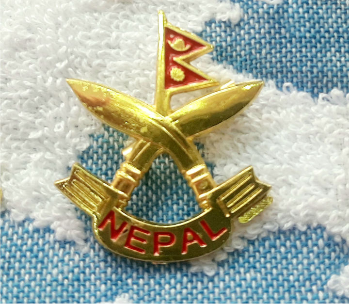 6%20in%201%20Lapel%20Pin%20Badge%20For%20Coat%20and%20Topi%20-%20Image%203