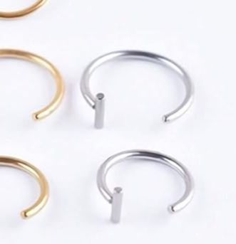 3%20In%201%20Fake%20Piercing%20Stud%20Set%20Ear%20Lip%20Nose%20Rings%20Fake%20Diaphragm%20Clip%20Lip%20Hoops%20-%20Image%205