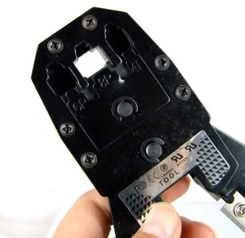 Universal%20Crimping%20Tool%20For%20Network/Ethernet%20Cable%20(Rj45,%20Rj12,%20Rj11)%20-%20Image%205