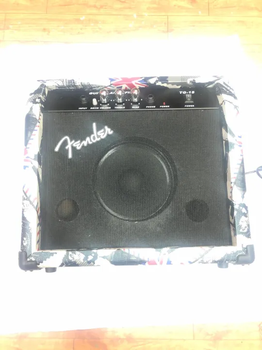 Fender%20Guitar%20Amp%20-%2015%20Watt%20-%20Image%203