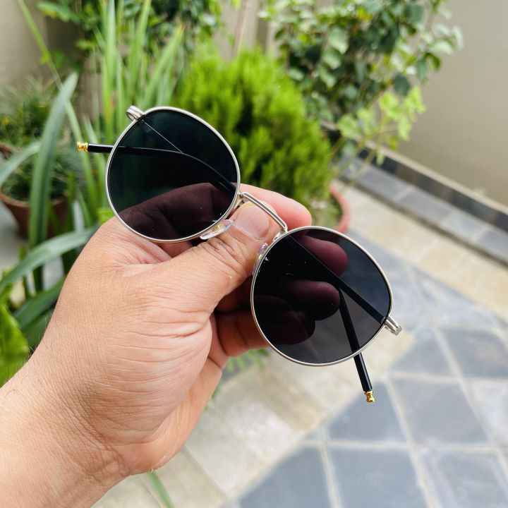 Elegant%20Silver%20Frame%20Round%20Sunglasses%20with%20Black%20Lens%20for%20Men%20-%20New%20Fashion%20Eyewear%20-%20Image%207