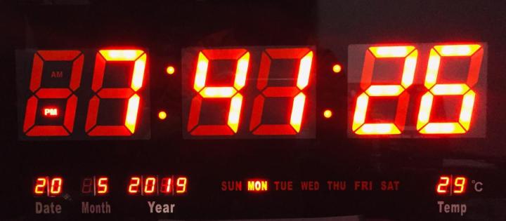 Large%20Digital%20Display%20Watch%20Led%20Wall%20Clock%20With%20Date%20And%20Temperature%20(Black)%20-%20Image%203