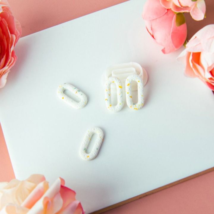 Pendant%20Embossed%20Mold%20Polymer%20Clay%20Cutter%20Mold%20Oval%20Shaped%20Geometric%20Jewelry%20Making%20Mold%20Soft%20Pottery%20Handmade%20Cutting%20Die%20Jewelry%20Making%20-%20Image%204