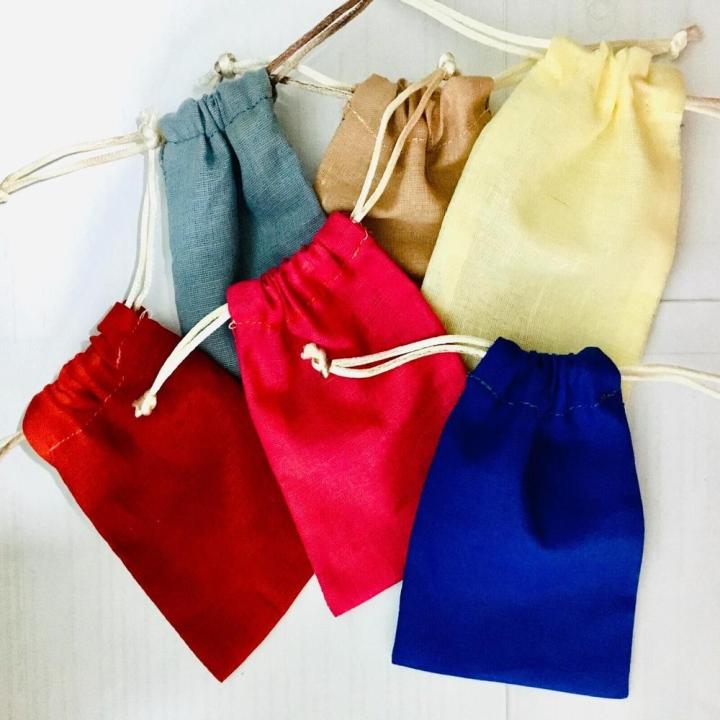 Small Gift bag Durable Packaging Jewelry Cloth drawstring bags Wedding High-grade Jewelry pouch for Wedding favors Party giveaways Jewelry storage Small gift packaging Suitable for all ages