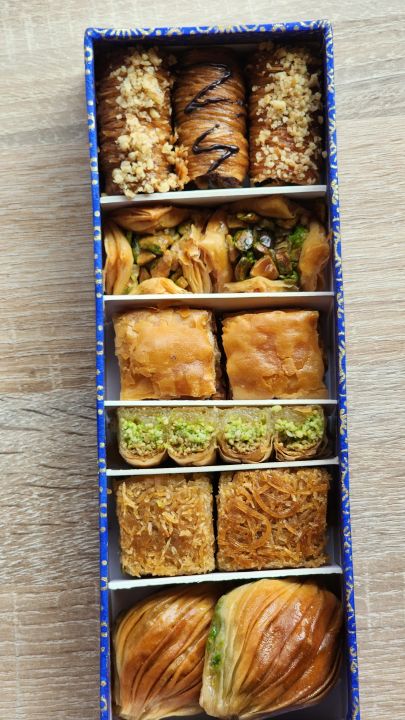 Taza%20Treats%20All%20In%20One%20Box%20Small%20-%20Image%203