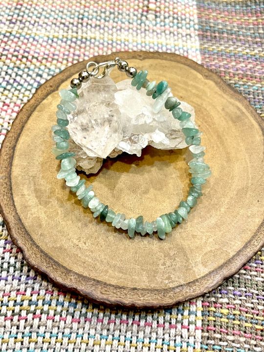 Crystal%20Chips%20Beads%20Green%20Aventurine%20Bracelet%20for%20Women%20%20Healing%20Stone%20Elegant%20&%20Cute%20-%20Image%202