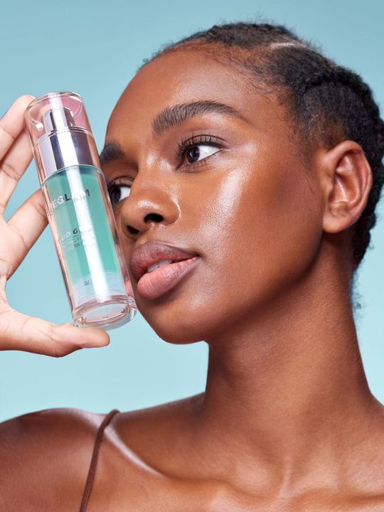 SHEGLAM%20Good%20Grip%20Hydrating%20Primer%20Oil%20Control%20Moisturizing%20Primer%20Gel%20Smooth%20Fine%20Lines%20Oil%20And%20Silicone-Free%20Face%20Primer-Green%20-%20Image%206