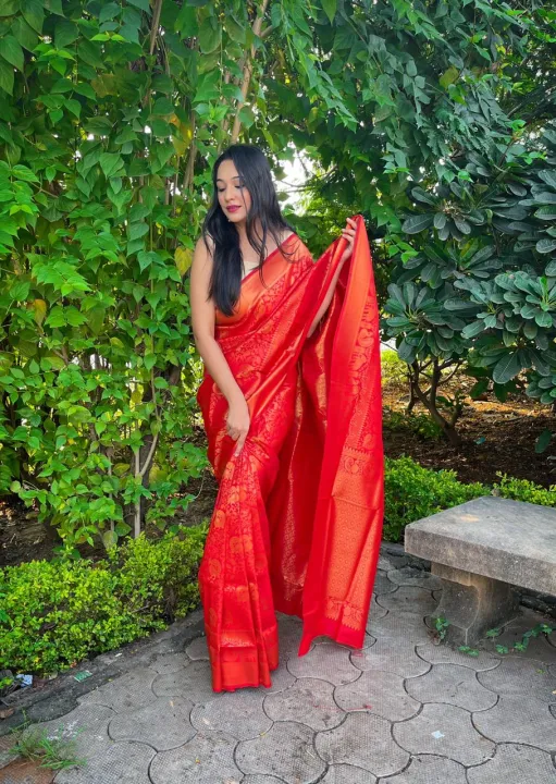 Red%20Color%20Designer%20Bridal%20Kanjeevaram%20Silk%20Saree%20Is%20Loaded%20With%20Zari%20Work%20-%20Image%204