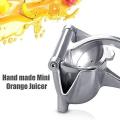 Manual Fruit Squeezing Juice Extracting Kitchen Tool. 