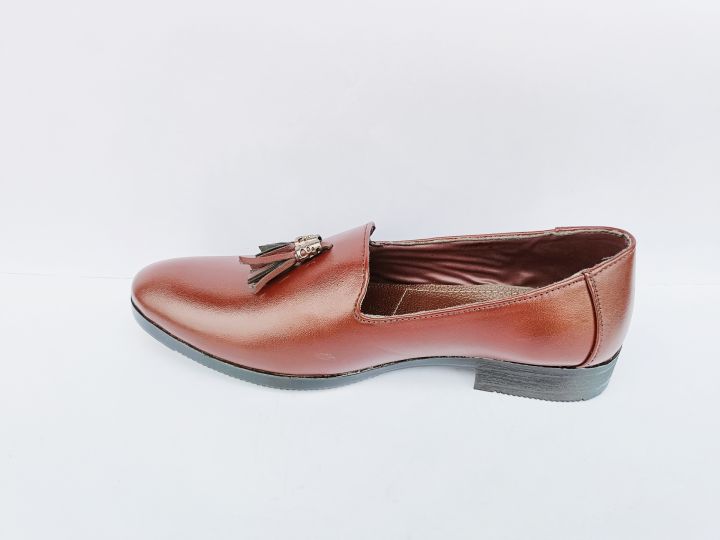 Brown%20Leather%20Loafers%20Shoes%20For%20Men%20-%20Fashion%20%7C%20Shoes%20For%20Men%20%7C%20Loafers%20%7C%20Men'S%20Footwear%20%7C%20-%20Image%204
