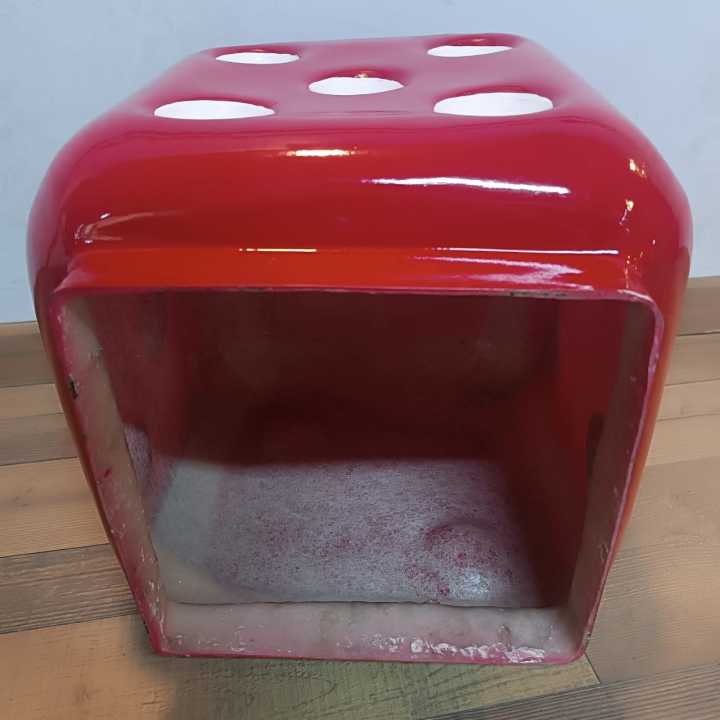 Dice%20Stool%20(Big)%20-%20Image%203
