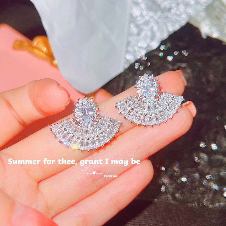 %E3%80%90Mega%20Sale%E3%80%91The%20same%20high-end%20skirt%20earrings%20super%20flash%20bright%20high%20carbon%20diamond%20T%20square%20zircon%20fan%20for%20women%20-%20Image%204