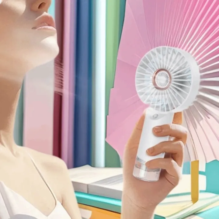 Soft%20Airflow%20Rechargeable%20Handheld%20Spray%20Fan%20Portable%20Multifunctional%20Mini%20Misting%20Fan%20Strong%20Wind%20Low%20Noise%20Fast%20Cooling%20Fan%20Daily%20Use%20-%20Image%207