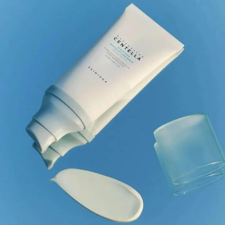 SKIN%201004%20%20Madagascar%20Centella%20Hyalu-Cica%20Water-Fit%20Sun%20Serum%20%5B50ml%5D%20By%20koreanbeautypoint%20-%20Image%202