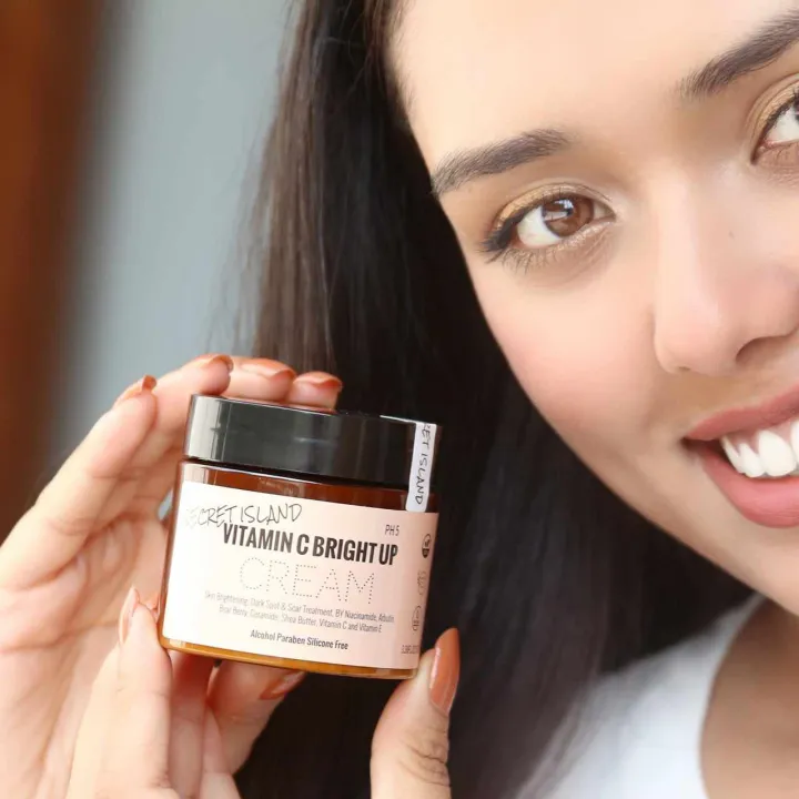 SECRET%20ISLAND%20Vitamin%20C%20Bright%20Up%20Cream%20100g%20-%20Image%203