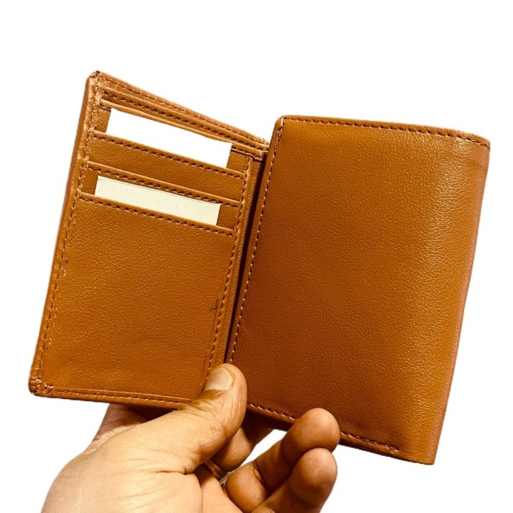 New%20Elegant%20Leather%20Slim%20Bifold%20Wallet%20for%20Men%20-%20Classic%20Plain%20Design%20with%20Card%20Holder%20and%20%20Pocket%20-%20Image%207