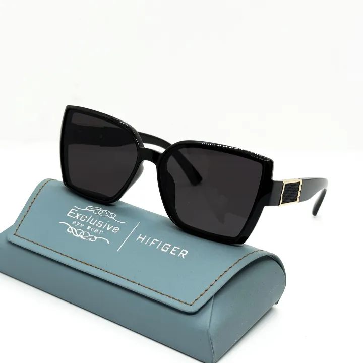 New%20Retro%20Rectangular%20Premium%20Polycarbonate%20Frame%20Sunglasses%20For%20Women%20-%20Black%20%7C%20Fashion%20Rectangular%20Frame%20Sunglasses%20For%20Women%20-%20Image%202