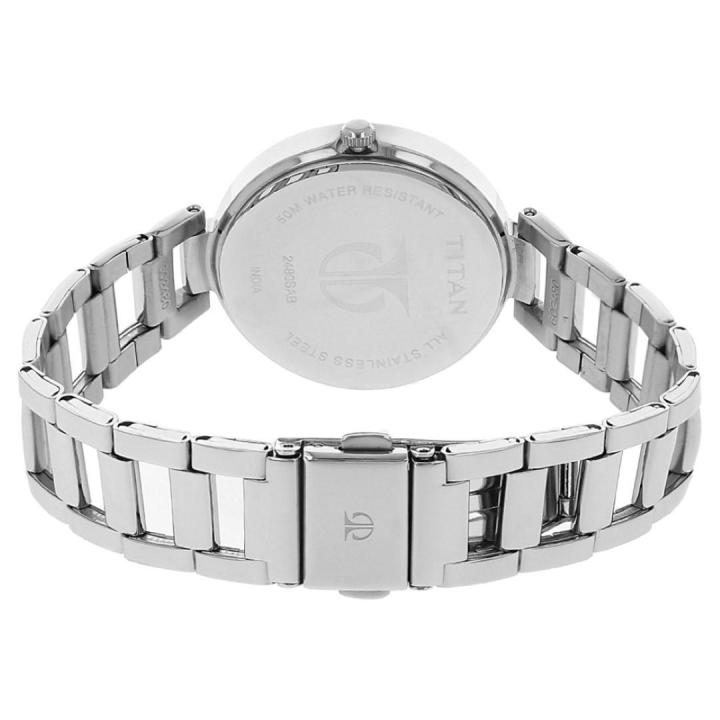 Titan%202480SM02%20Tagged%20Black%20Dial%20Analog%20Watch%20For%20Women-%20Silver%20-%20Image%203