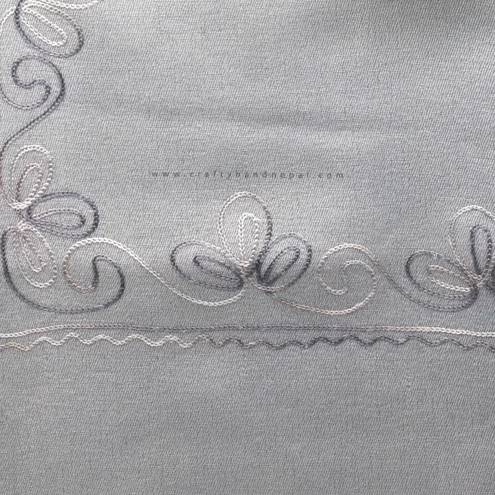 Silver%20Color%20Embroidered%20Shawl%20/%2070%25%20Pashmina%2030%25%20Silk%20-%20Image%203