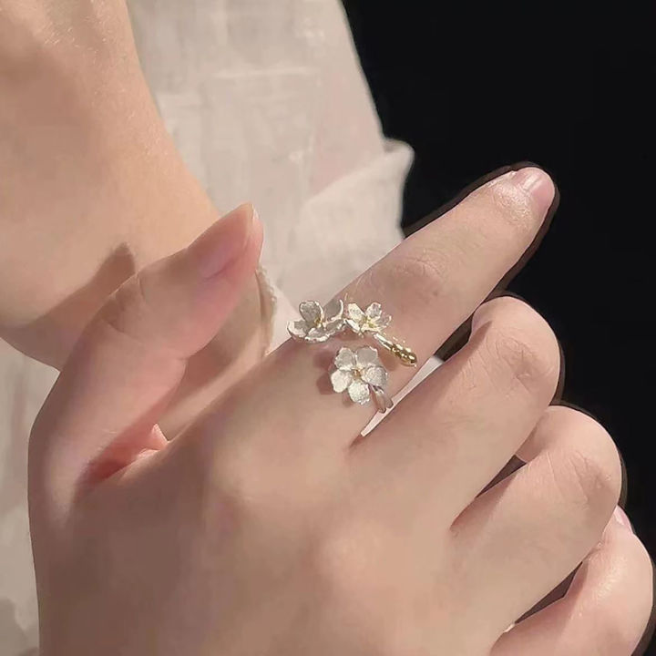 Unique%20Delicate%20Flower%20Opening%20Adjustable%20Rings%20For%20Women%20Fashion%20Minimalist%20Silver%20Color%20Finger%20Ring%20Engagement%20Jewelry%20Gift%20Junna%20-%20Image%204