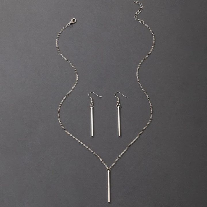 Docona%20Simplicity%20and%20Elegance%20Jewelry%20Set%20for%20Women%20%E2%80%93%20Adjustable%20Necklace%20Pendant%20with%20Drop%20Earrings,%20Perfect%20for%20Weddings%20and%20Everyday%20Glam%20-%20Image%204