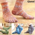 QianxiHigh Quality 2025 New Fugar socks toe socks new men's and women's cotton sports five finger socks. 