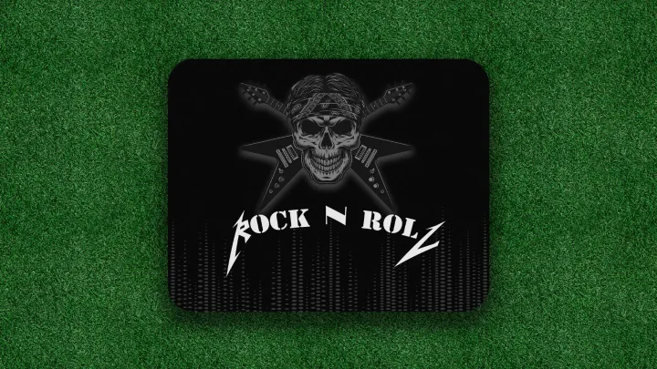 Rock%20%E2%80%99n%E2%80%99%20Roll%20Skull%20Graphic%20Mouse%20Pad%20-%20Image%202