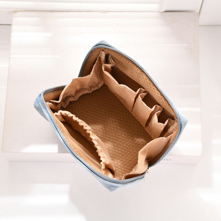 Cross%20border%20velvet%20makeup%20bag%20large%20capacity%20hand%20clutch%20cosmetics%20storage%20bag%20letter%20embroidery%20cylinder%20lipstick%20envelope%20wholesale%20-%20Image%203