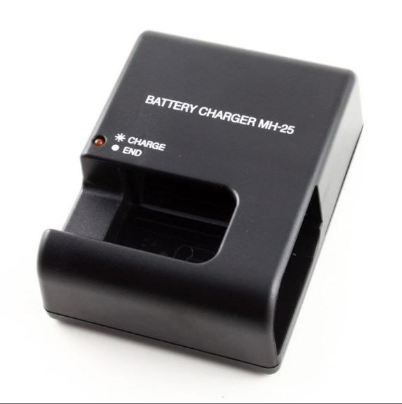 Nikon%20D7200%20charger%20-%20Image%202