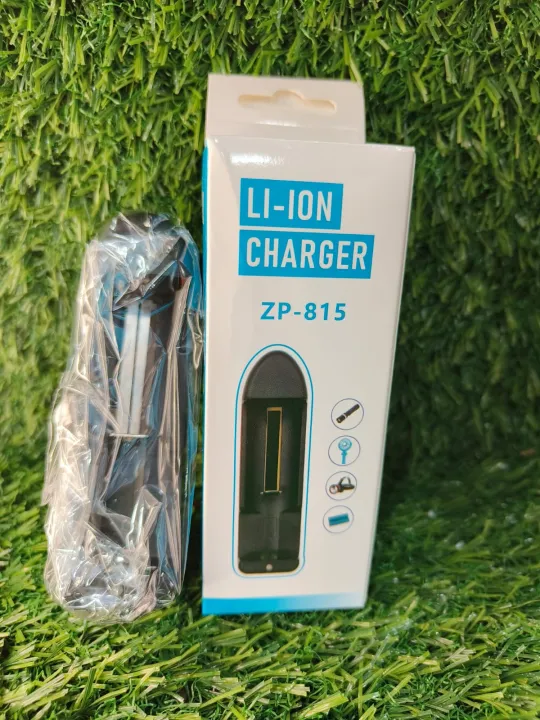 Single%20Slot%20Universal%20Battery%20Charger%20-%20Image%202