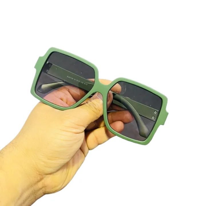 Oversized%20Square%20Vintage%20Korean%20Green%20Frame%20Purple%20Lens%20Trendy%20Sunglasses%20For%20Women%20-%20Image%209